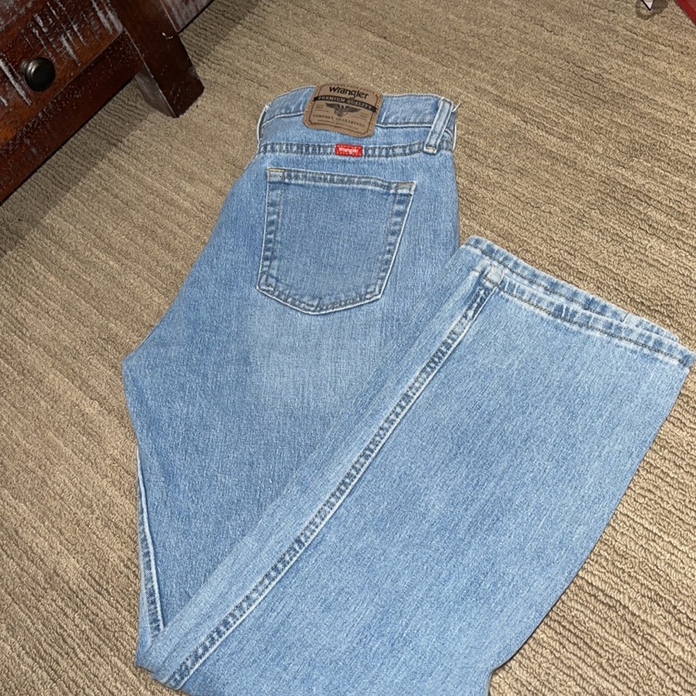 Light Wash Straight Leg Wrangler Jeans